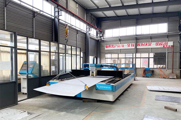 數(shù)控激光機(jī)：標(biāo)準(zhǔn)化、規(guī)?；a(chǎn)